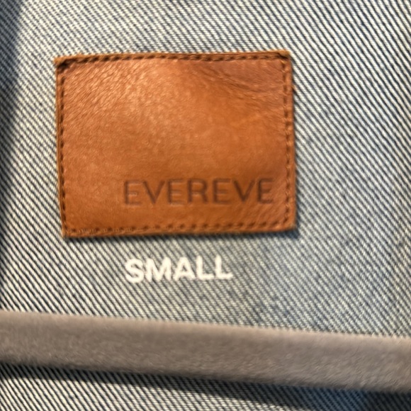 Evereve distressed Jean jacket - small - Picture 2 of 4